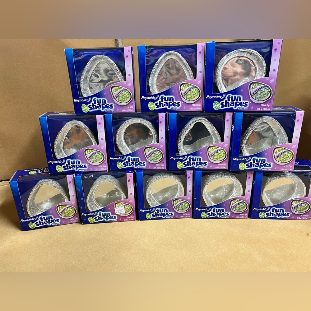 Reynolds Fun Shapes Aluminum Pans